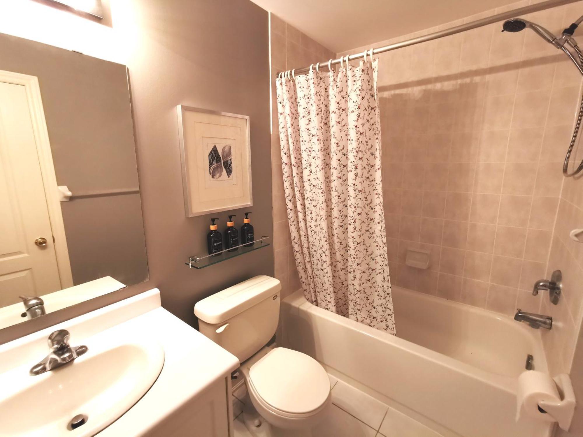 4 Bedroom 3 Washroom Charming Home In Markham With Warm Cozy Vibe المظهر الخارجي الصورة